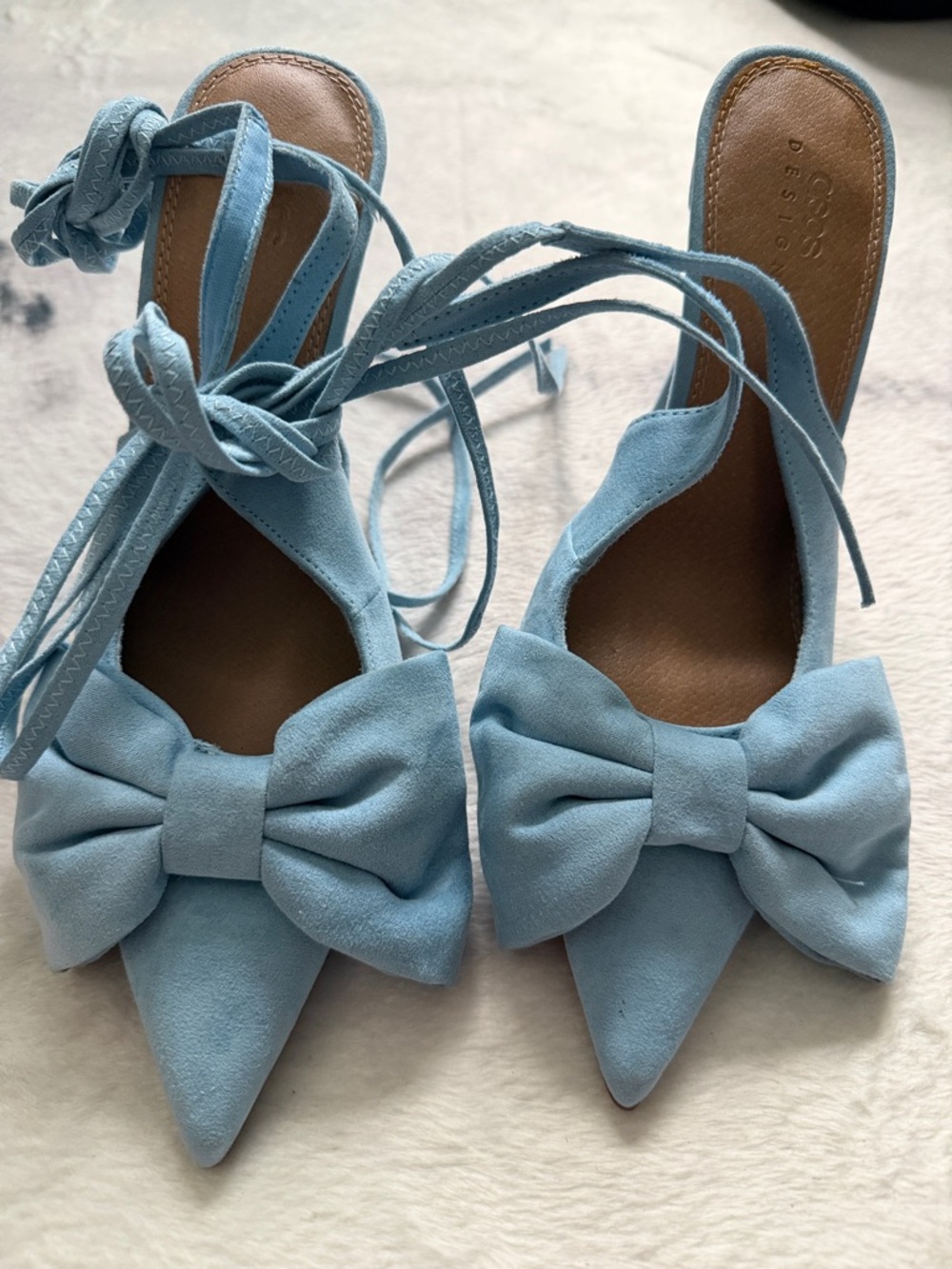 Blue Bow Pointed-Toe Lace-Up Women’s Pumps